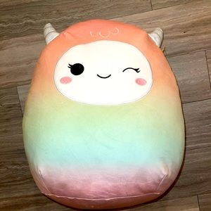 Squishmallows Yara brand new with tags!